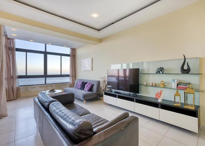 De Redin Seafront By Haven And Keys Malta *