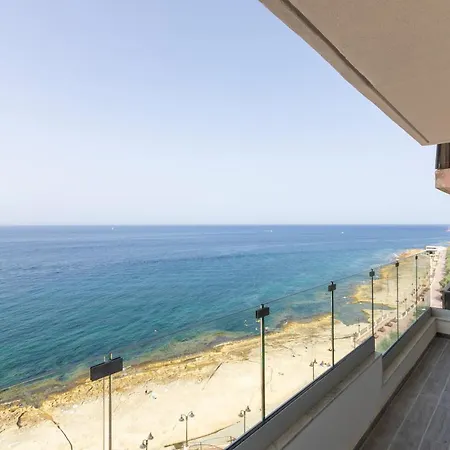 Seafront With Balcony & Sea Views By Jl סליאמה