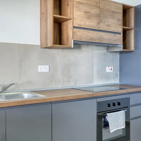 De Redin Seafront Suites By Haven And Keys Malta