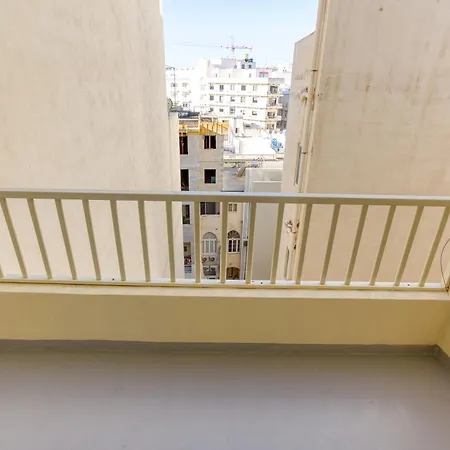 De Redin Seafront Suites By Haven And Keys Malta Lägenhet *