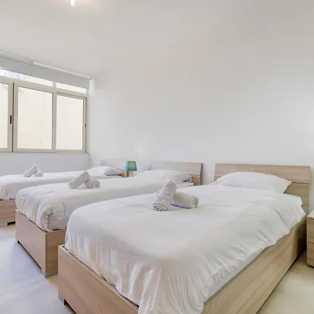 De Redin Seafront Suites By Haven And Keys Malta