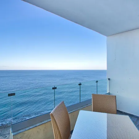 Seafront With Balcony & Sea Views By Jl