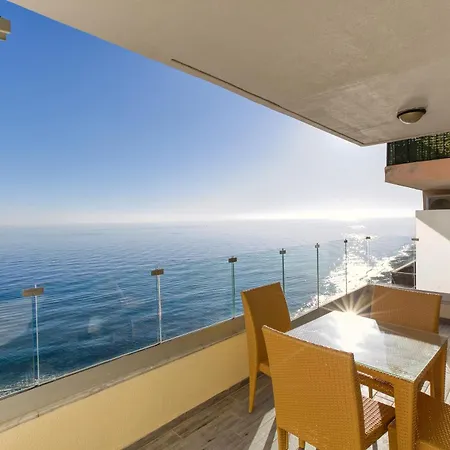 De Redin Seafront Suites By Haven And Keys Malta Lägenhet *