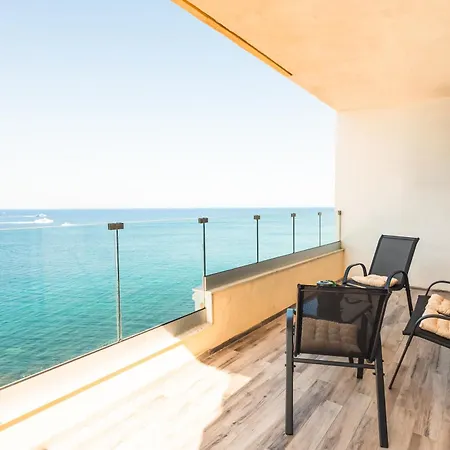 De-Redin Suites - Sea Front - By Haven And Keys Malta شقة سليمة