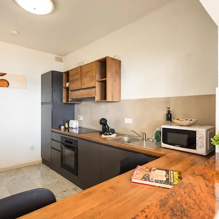 De-Redin Suites - Sea Front - By Haven And Keys Malta * سليمة