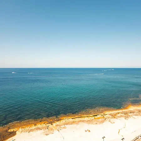 De-Redin Suites - Sea Front - By Haven And Keys Malta *