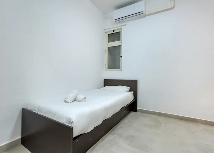 Appartamento De Redin Seafront By Haven And Keys Malta Sliema