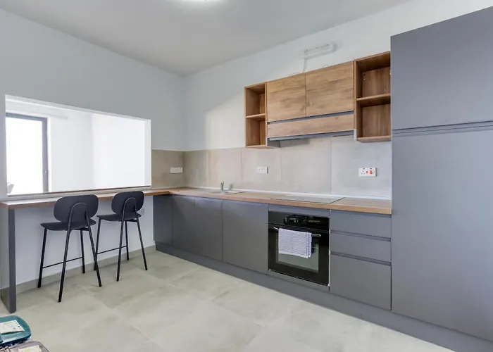 Appartamento De Redin Seafront By Haven And Keys Malta Sliema