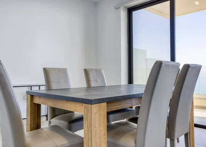 Appartamento De Redin Seafront By Haven And Keys Malta Sliema