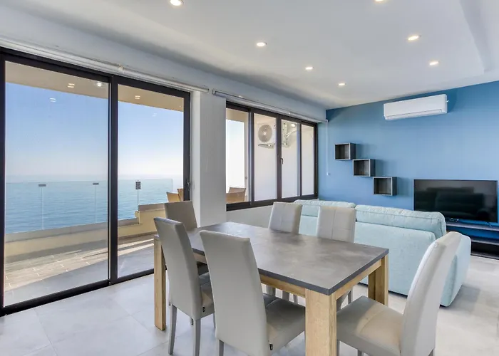 De Redin Seafront By Haven And Keys Malta Appartamento