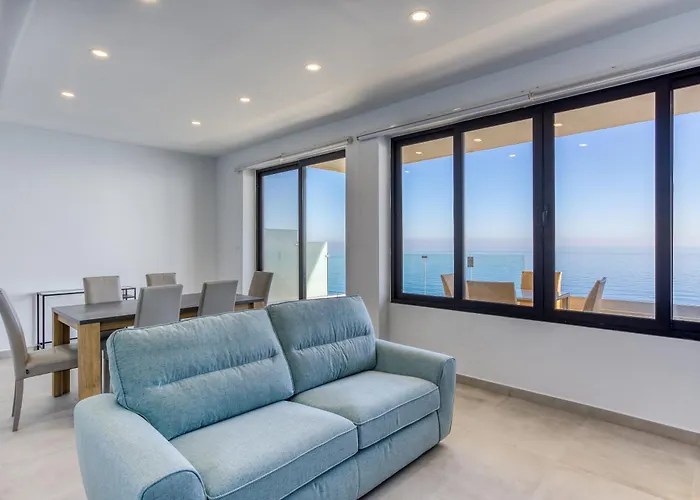 Appartamento De Redin Seafront By Haven And Keys Malta