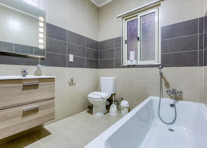 Appartamento De Redin Seafront By Haven And Keys Malta Sliema