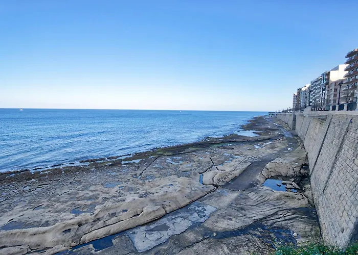 Appartamento De Redin Seafront By Haven And Keys Malta Sliema