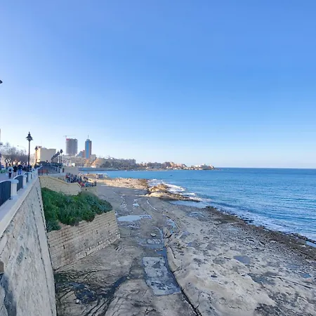 De Redin Seafront By Haven And Keys Malta