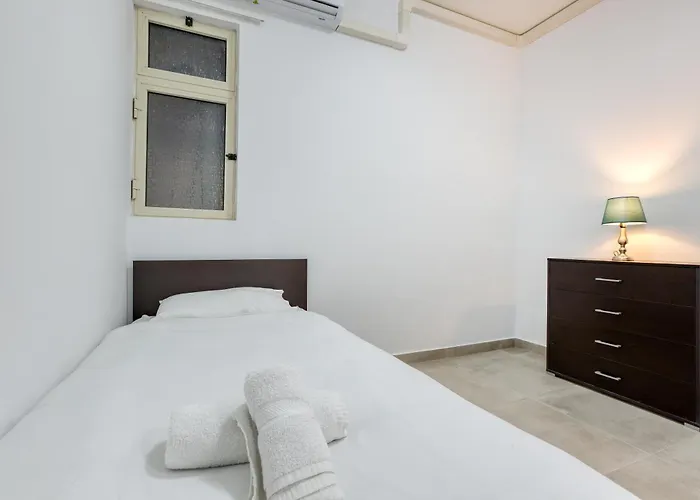 Apartament De Redin Seafront By Haven And Keys Malta