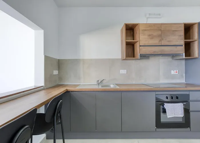 Apartament De Redin Seafront By Haven And Keys Malta