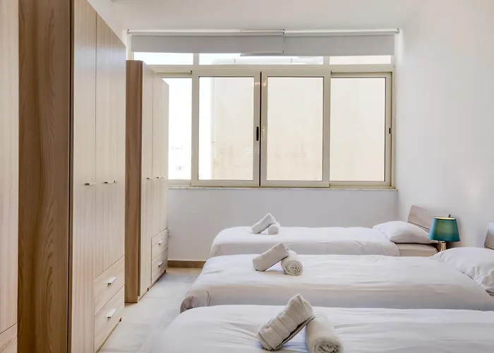 De Redin Seafront By Haven And Keys Malta Apartament Sliema