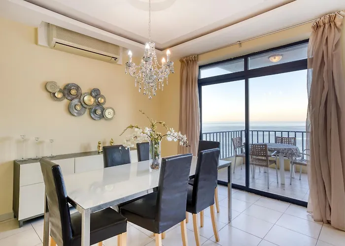Apartament De Redin Seafront By Haven And Keys Malta